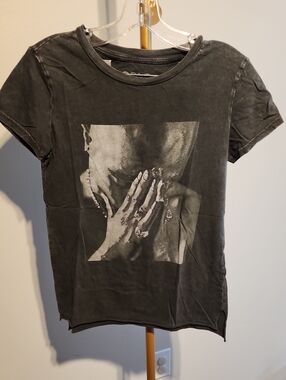 2pac Graphic Prayer Hands Tee - Charcoal Black